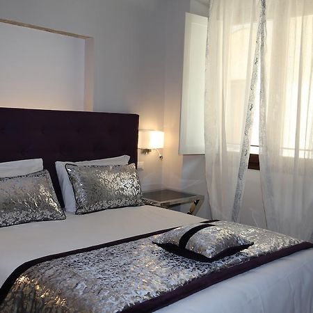 Emozioni Charme Флоренция Номер фото